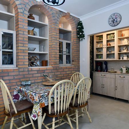 Favola Golden Beach Villa Daratsos Ngoại thất bức ảnh